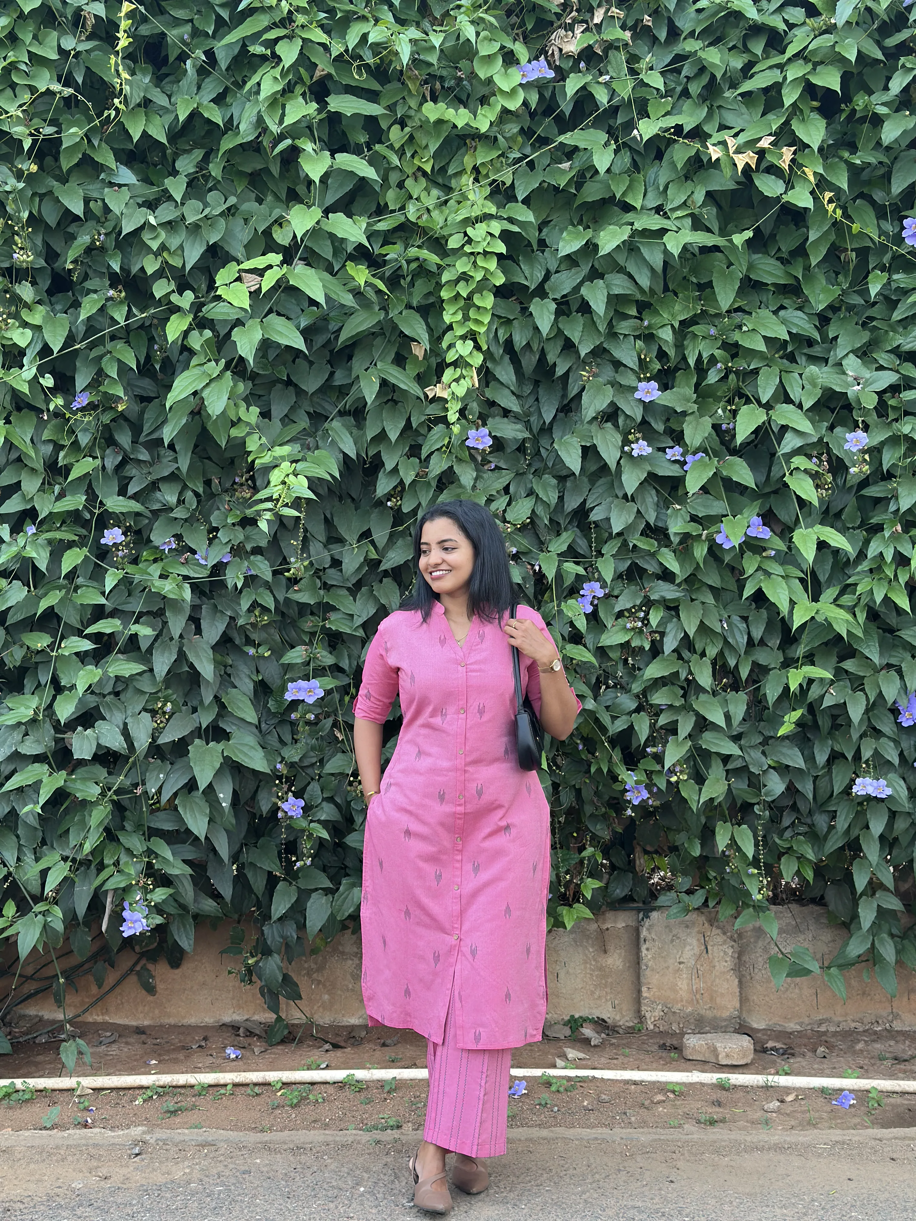 THANVI Co-Ord Set for women view alternate - Viyal Design Studio