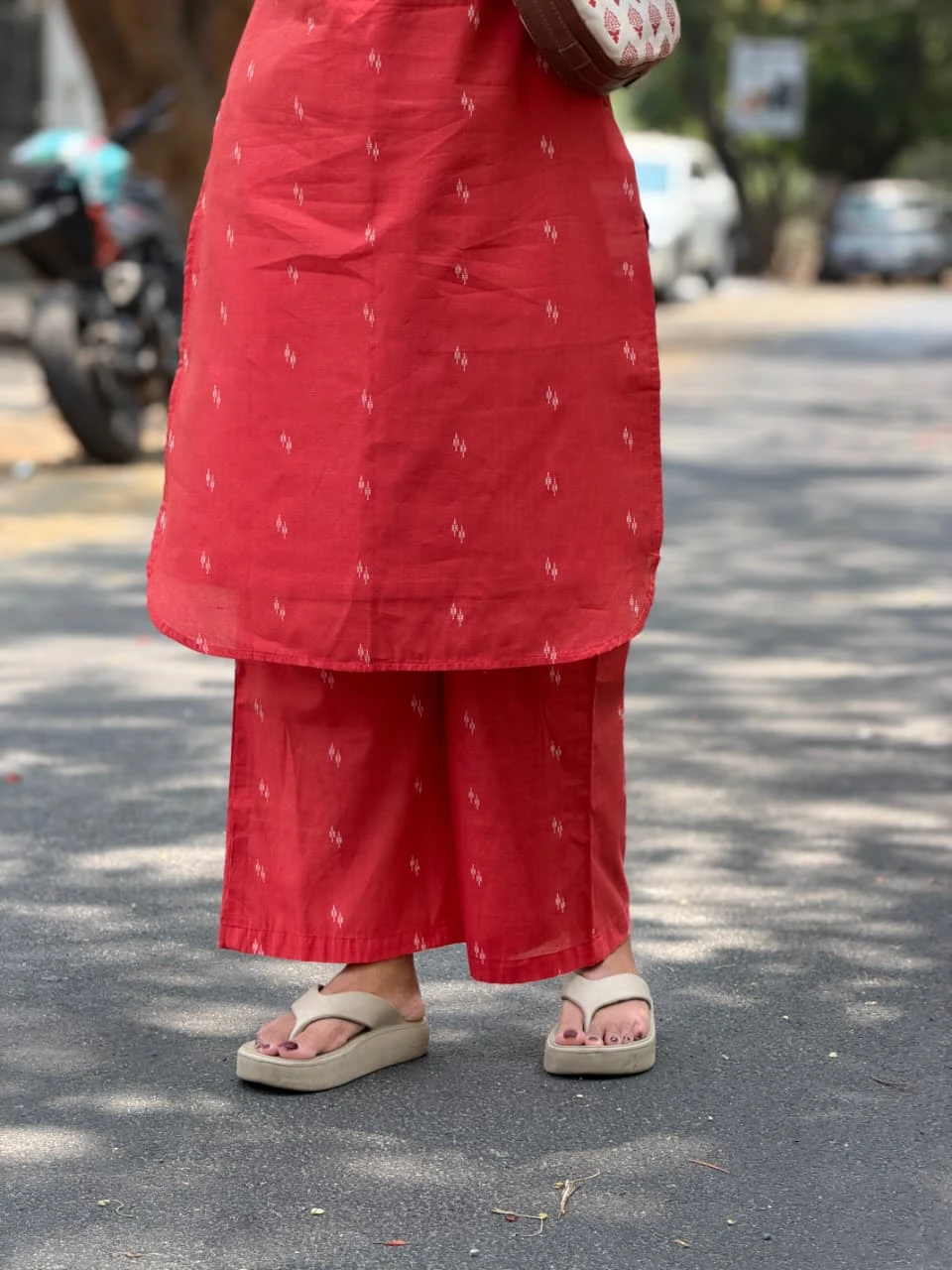 Joshi Co-Ord Set for women view alternate - Viyal Design Studio
