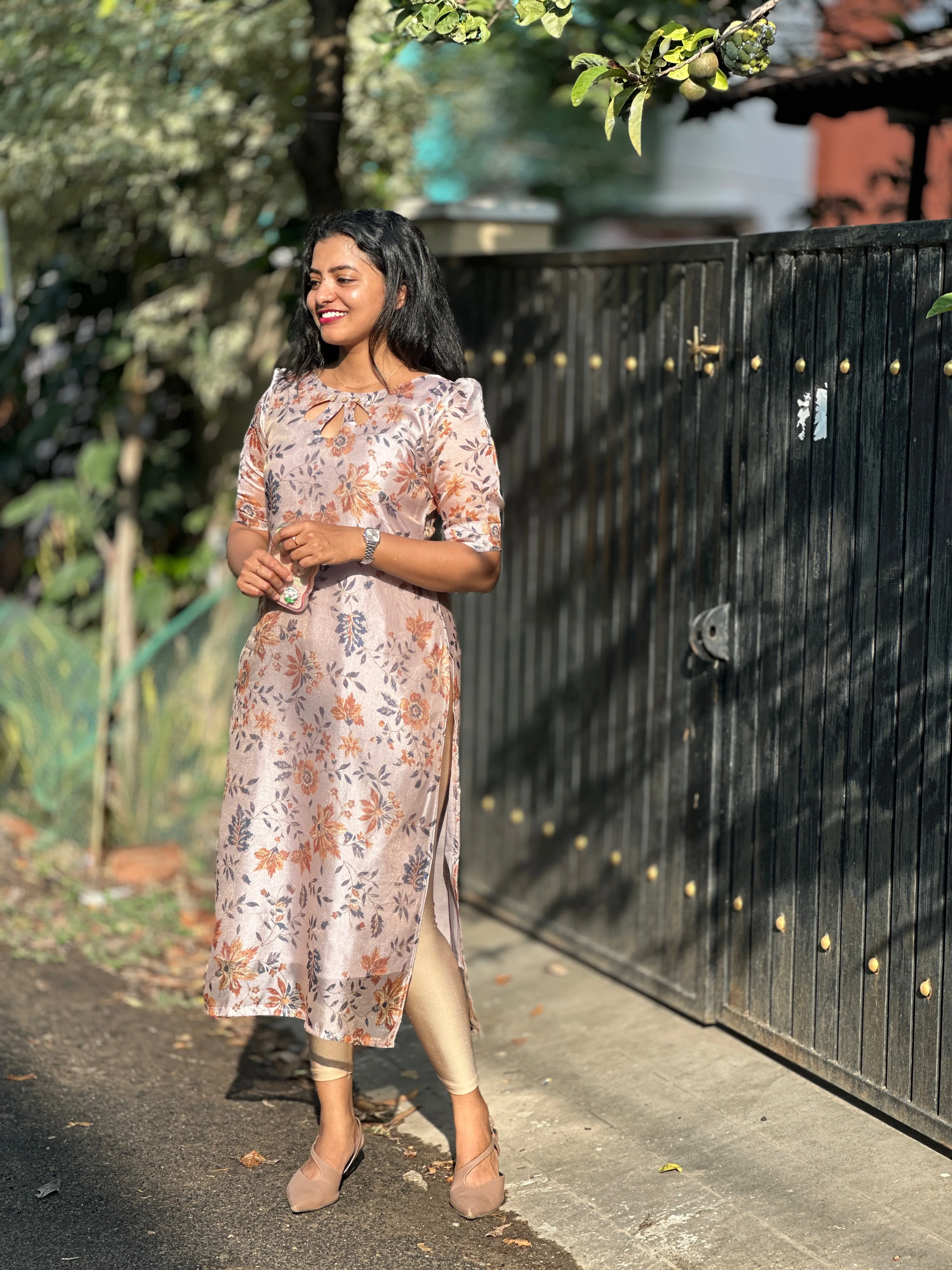 MINA Kurti for women view alternate - Viyal Design Studio