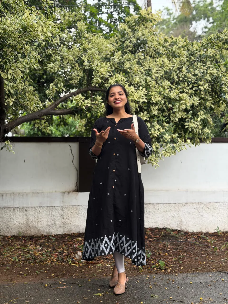 Ishani Kurti for women view 8 - Viyal Design Studio
