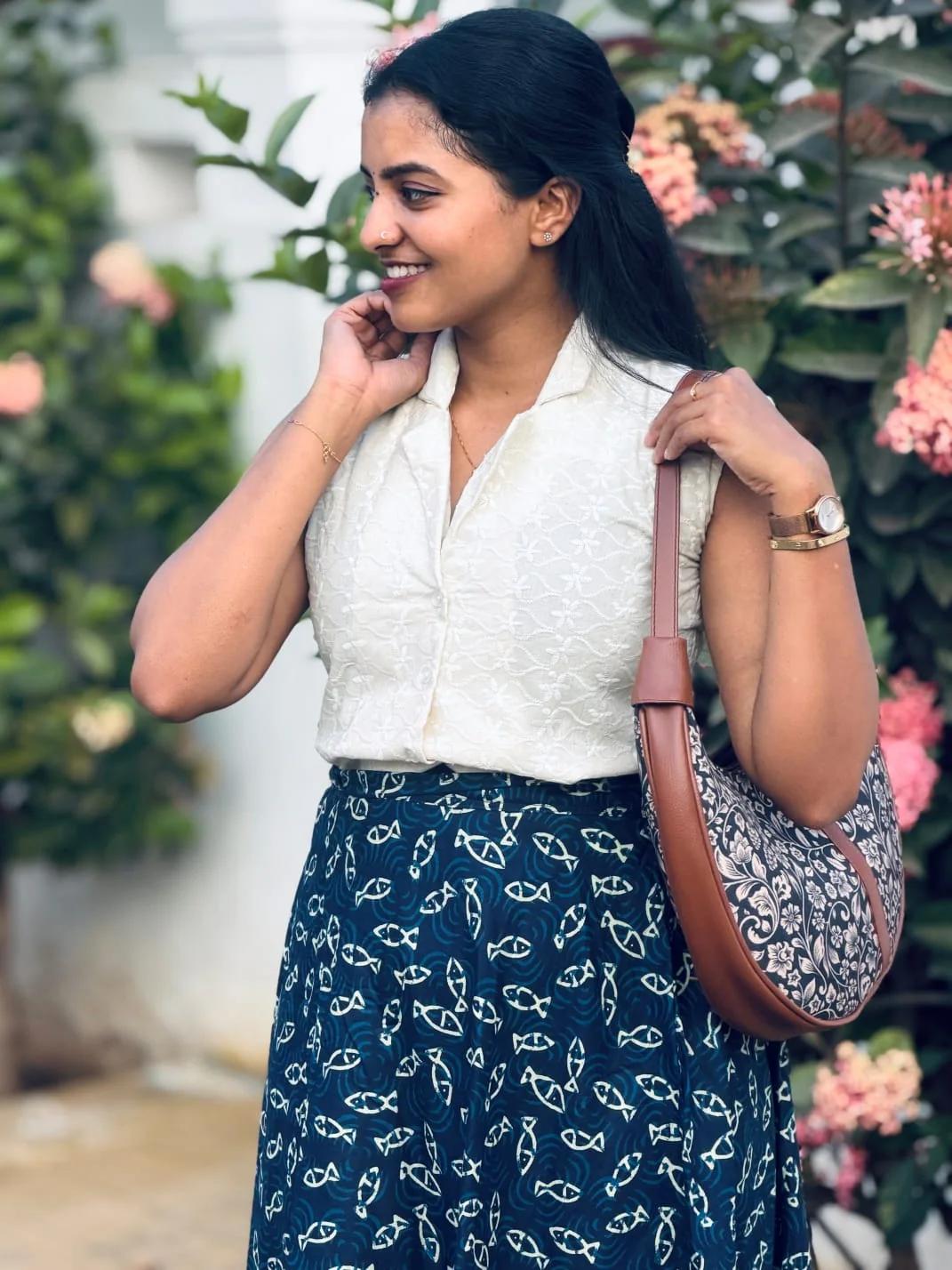AADHIRA Crop Top Skirt Set for women view 4 - Viyal Design Studio