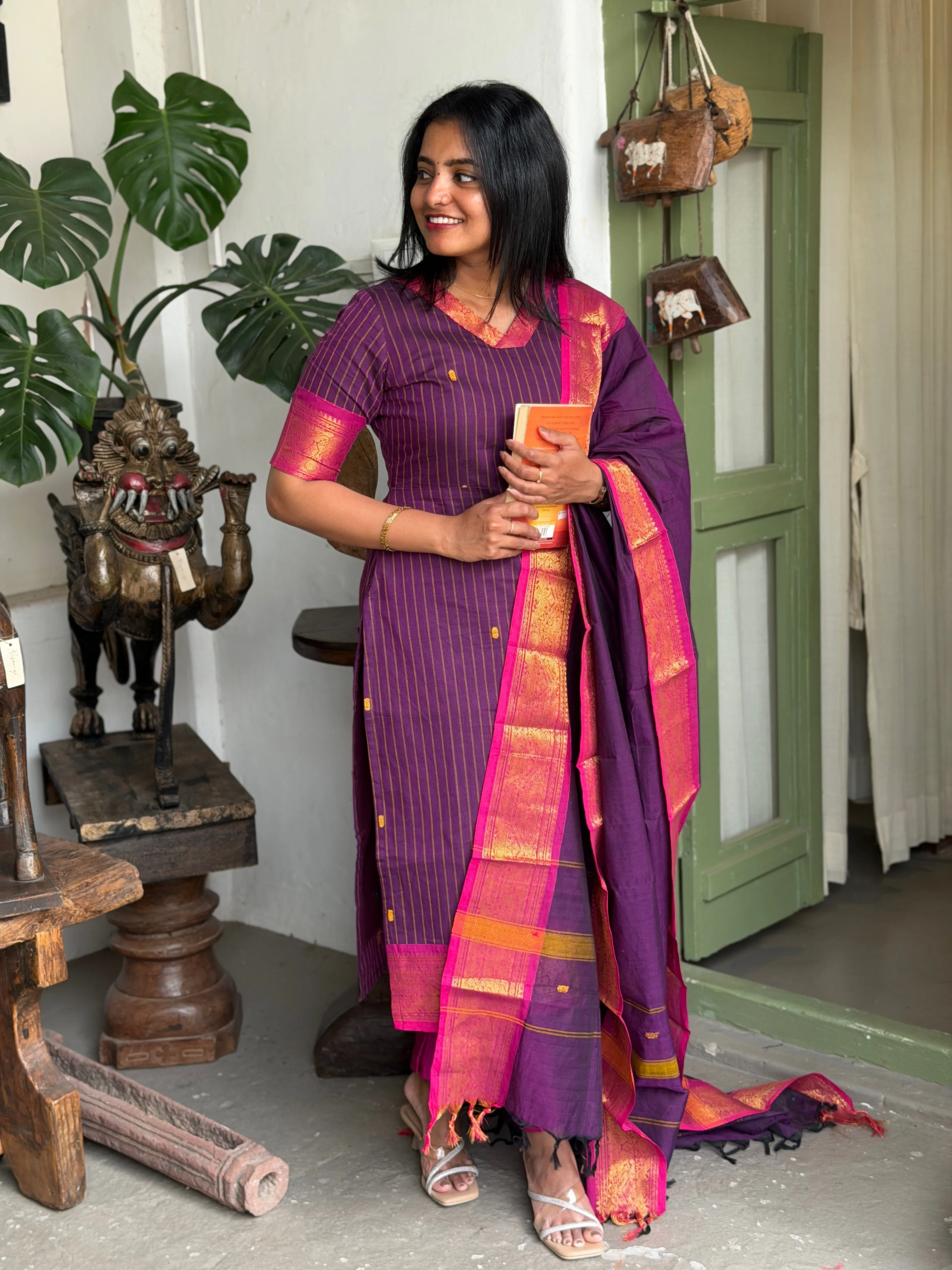 NILANTHI Two Piece Set for women view 5 - Viyal Design Studio
