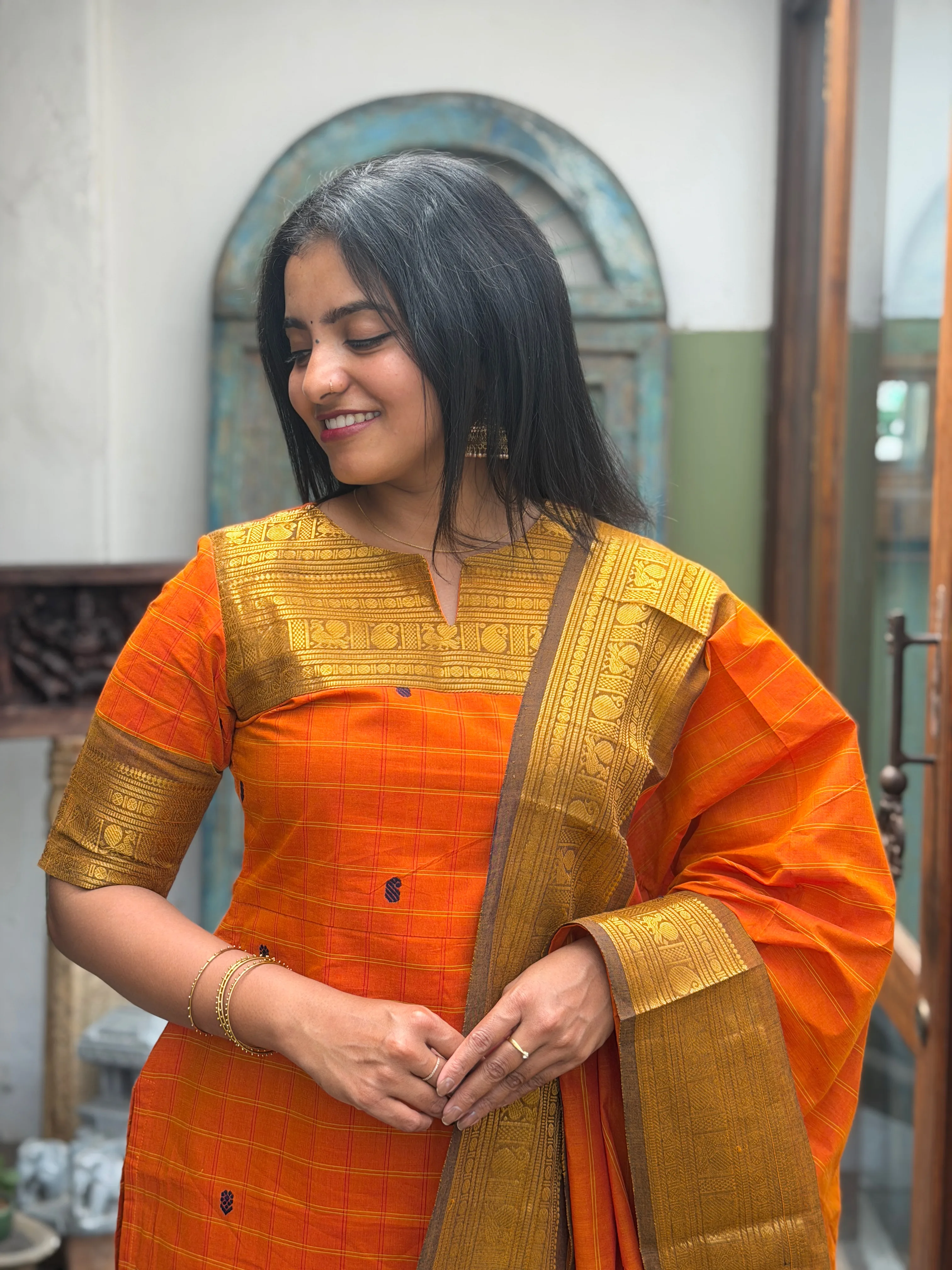 INIYA Two Piece Set for women view alternate - Viyal Design Studio