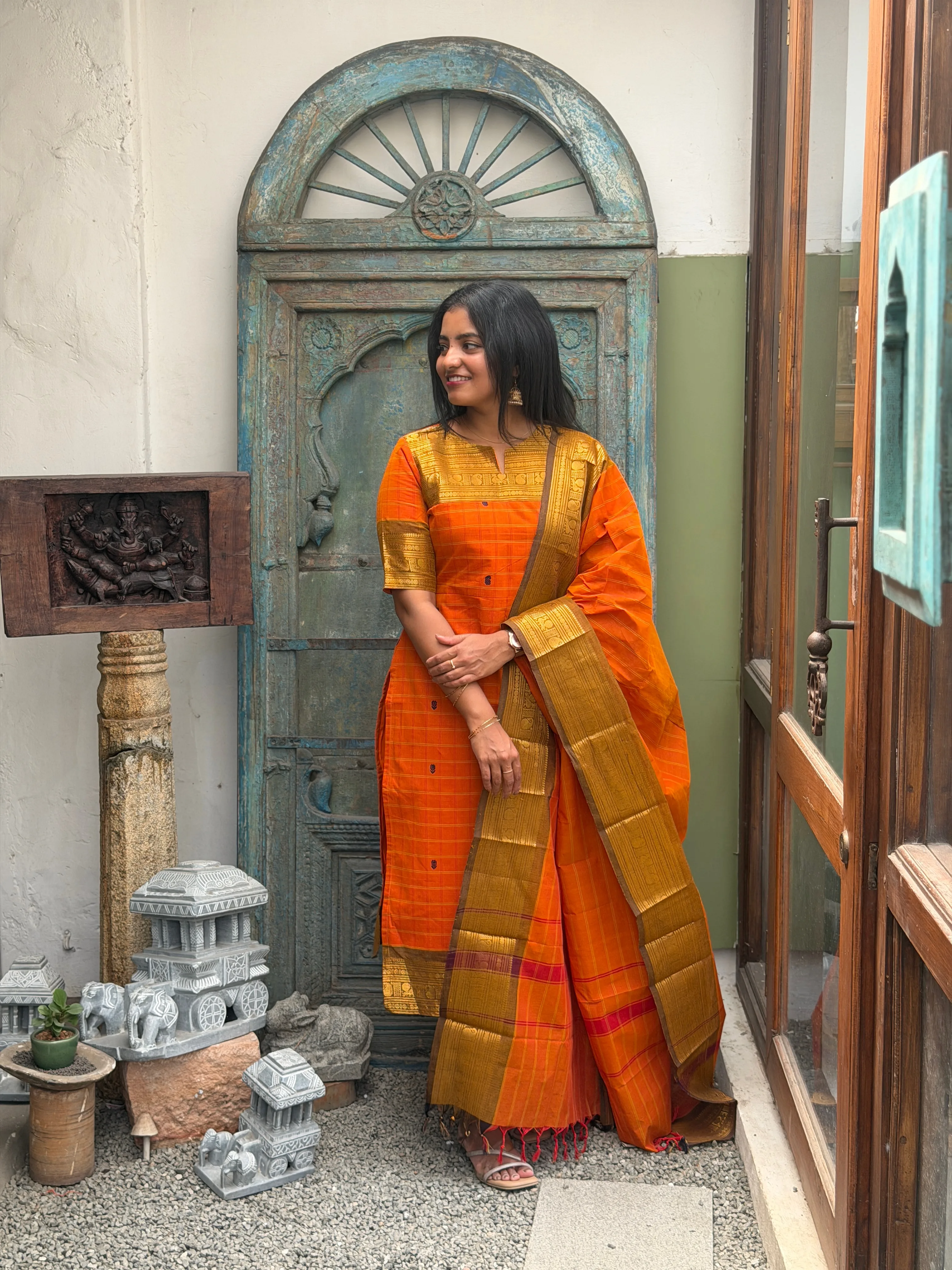 INIYA Two Piece Set for women view 4 - Viyal Design Studio