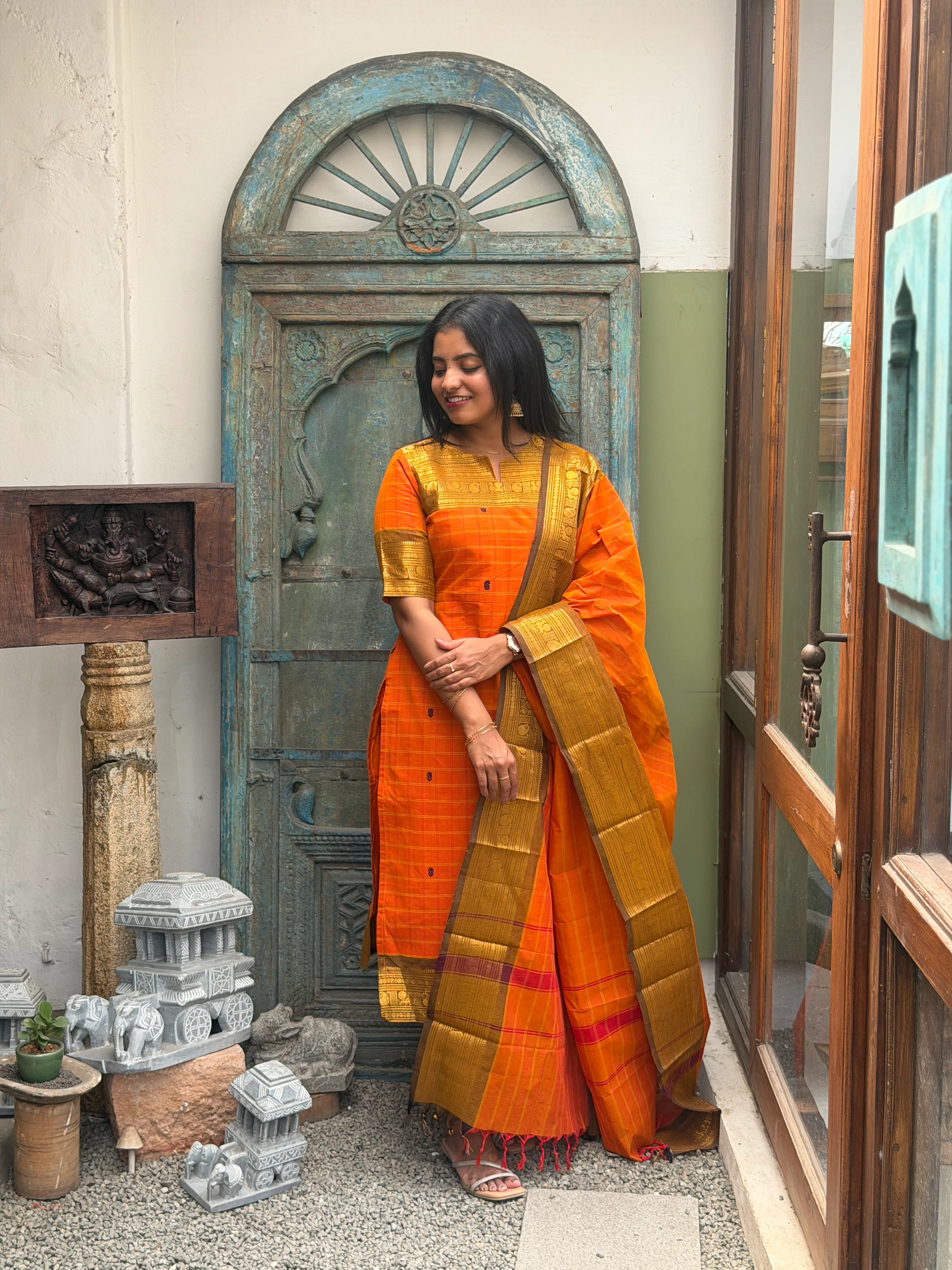 INIYA Two Piece Set for women view 5 - Viyal Design Studio