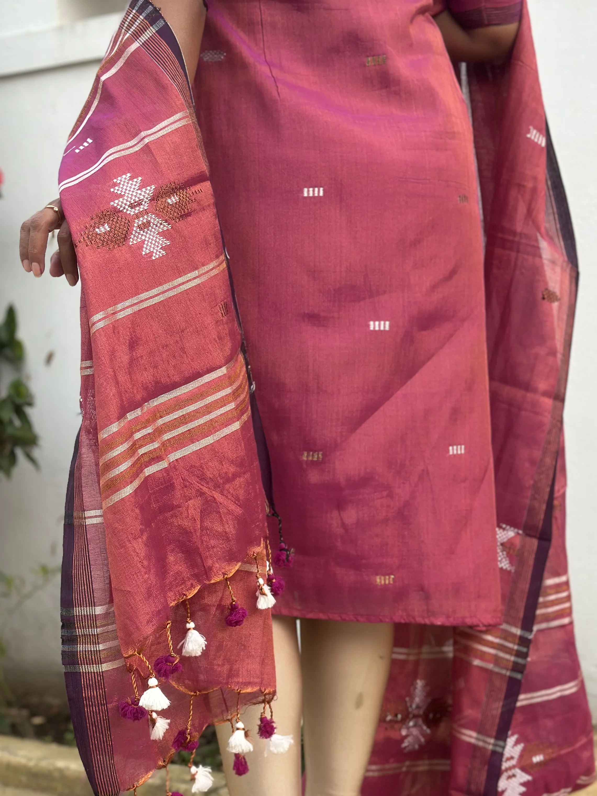 MITHRA Two Piece Set for women view 11 - Viyal Design Studio