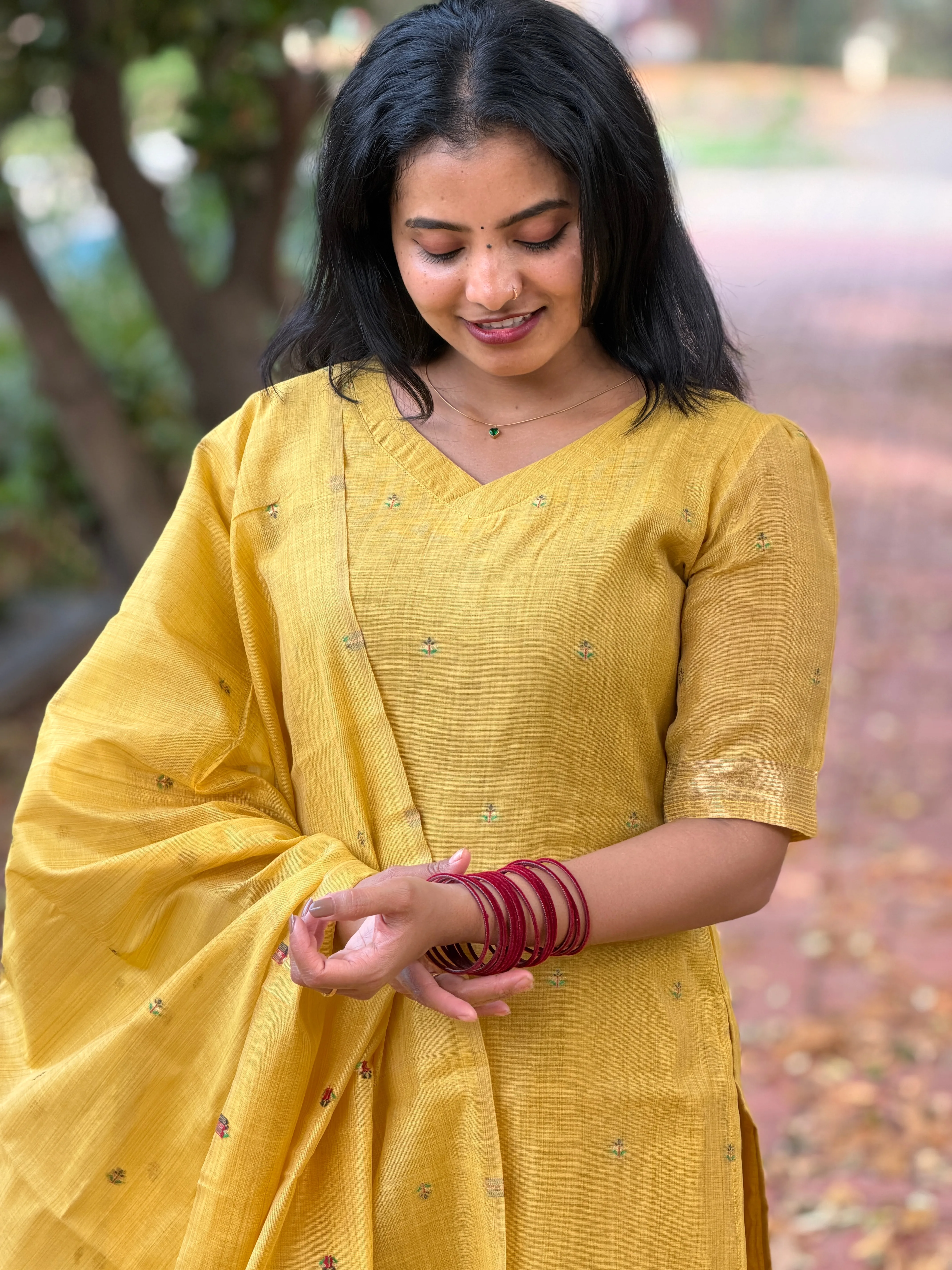NIRA Two Piece Set for women view 6 - Viyal Design Studio