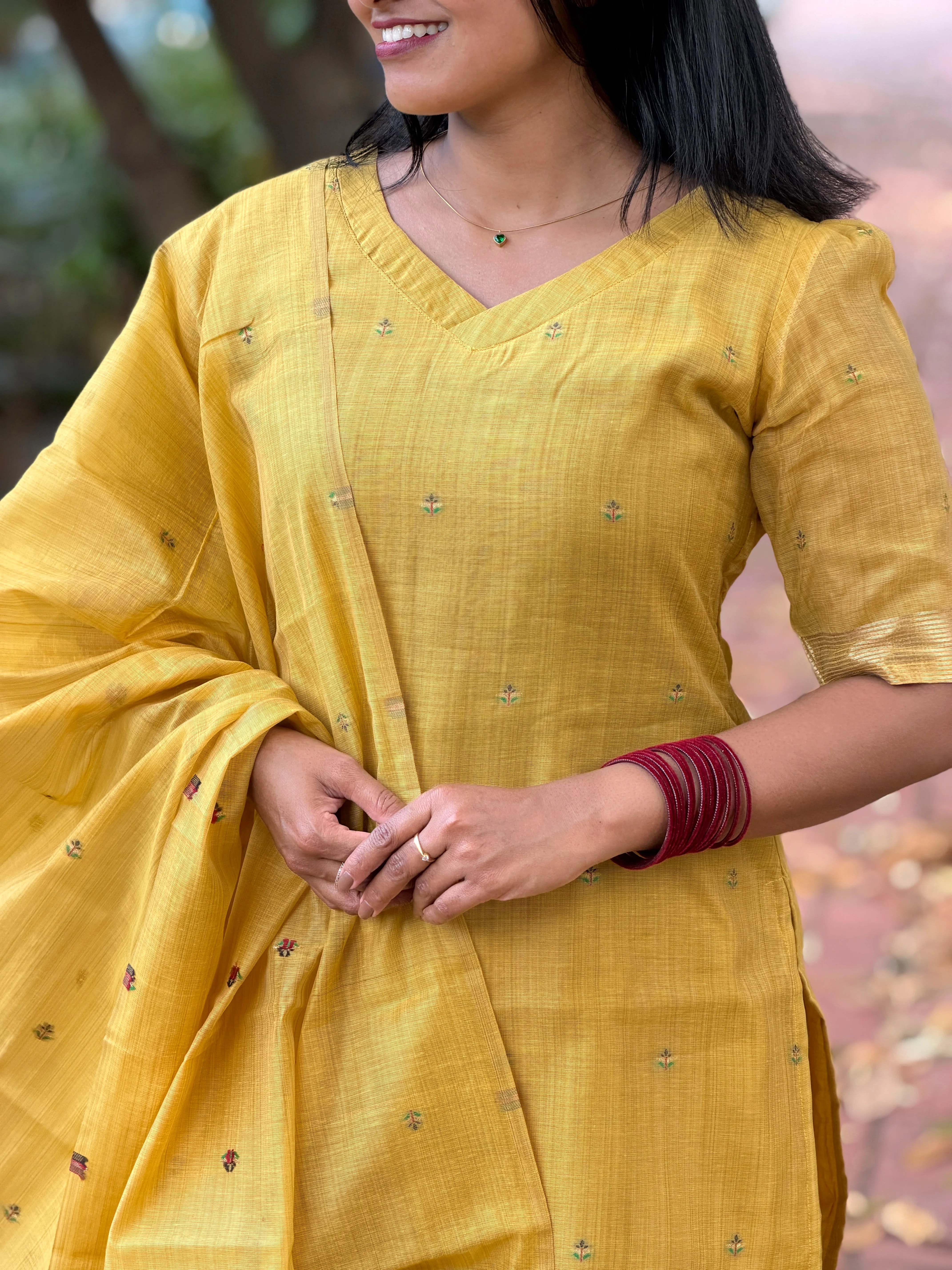 NIRA Two Piece Set for women view 7 - Viyal Design Studio